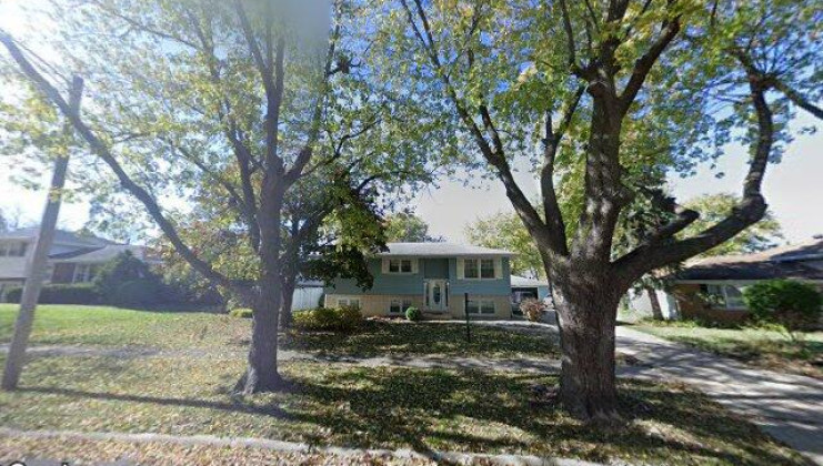 2111 midhurst ln, joliet, il 60435