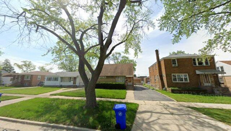 8121 46th st, lyons, il 60534
