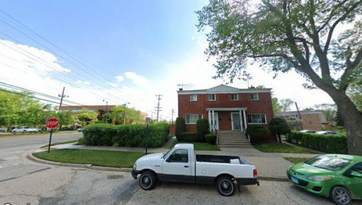 5117 greenwood st, skokie, il 60077