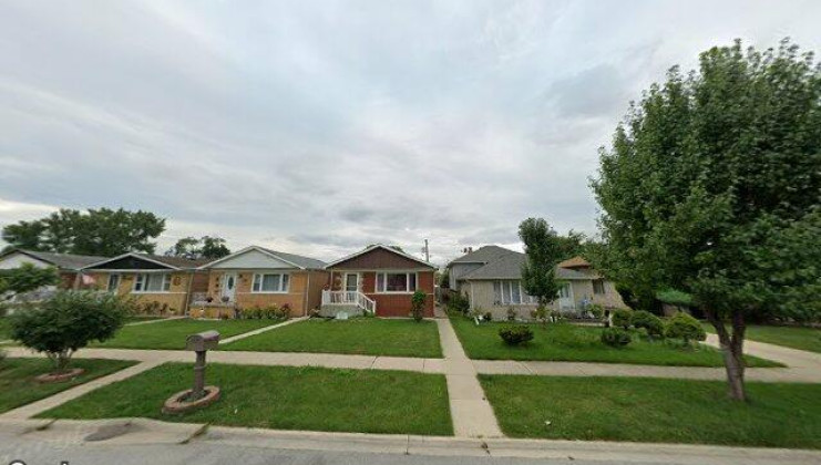 7734 parkside ave, burbank, il 60459