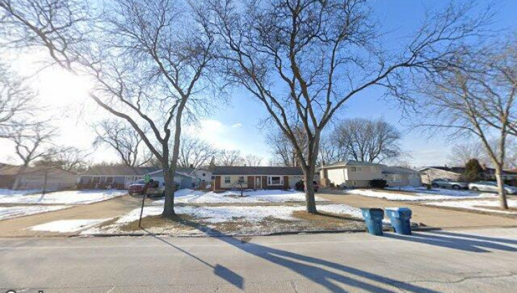 616 s walnut ln, schaumburg, il 60193