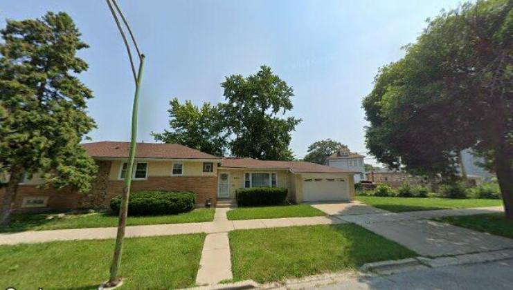 8847 s winchester ave, chicago, il 60620