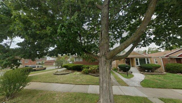 12154 s wentworth ave, chicago, il 60628