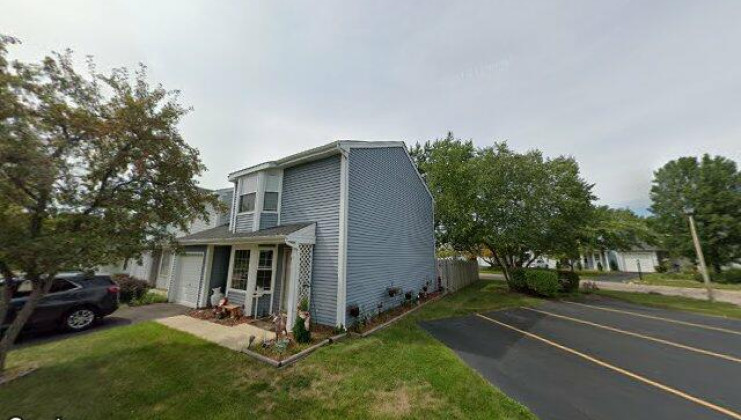 3325 york ln, island lake, il 60042