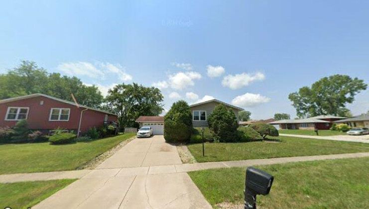 18800 oakwood ave, country club hills, il 60478
