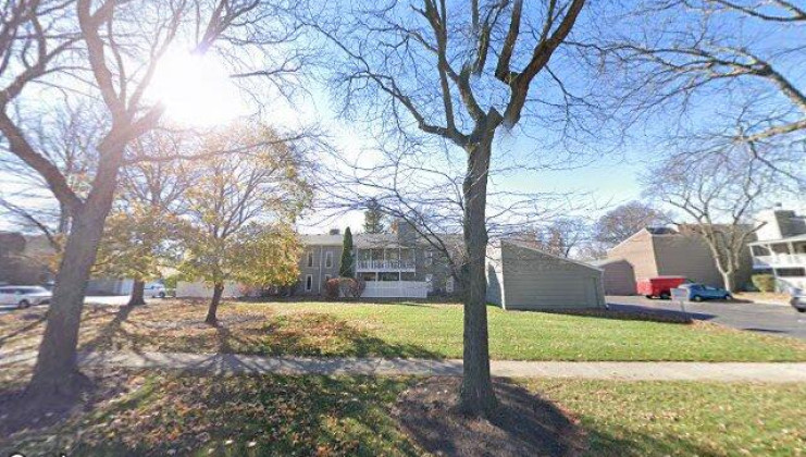 1430 stonebridge trl #1-1, wheaton, il 60187