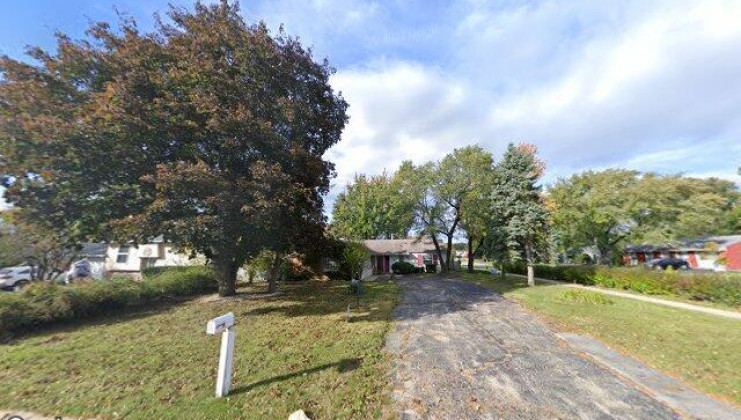 350 greenwood dr, bolingbrook, il 60440