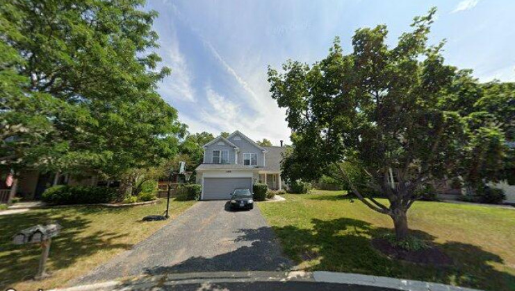 2523 n cherry cove ln, round lake beach, il 60073