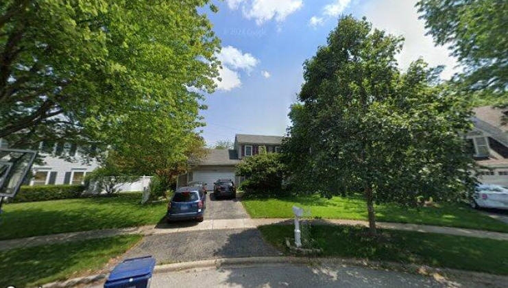 1125 hyde park ln, naperville, il 60565