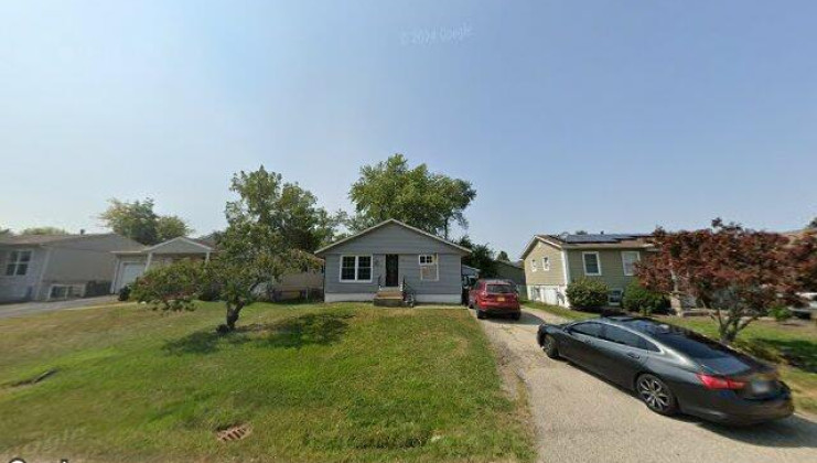 1218 beverly dr, round lake beach, il 60073
