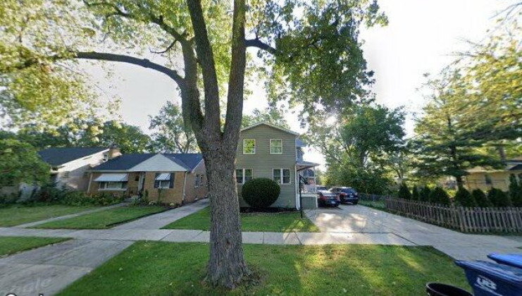 1339 white st, des plaines, il 60018