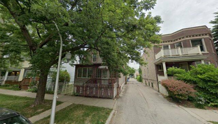 1744 w carmen ave, chicago, il 60640