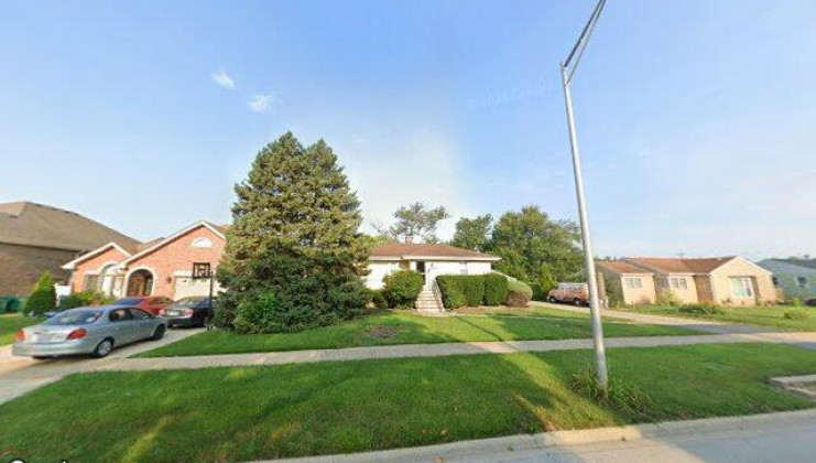7930 mulligan ave, burbank, il 60459