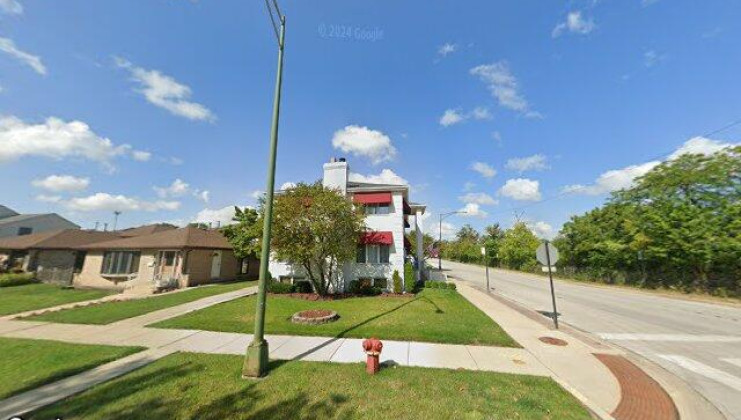 5526 n sayre ave, chicago, il 60656