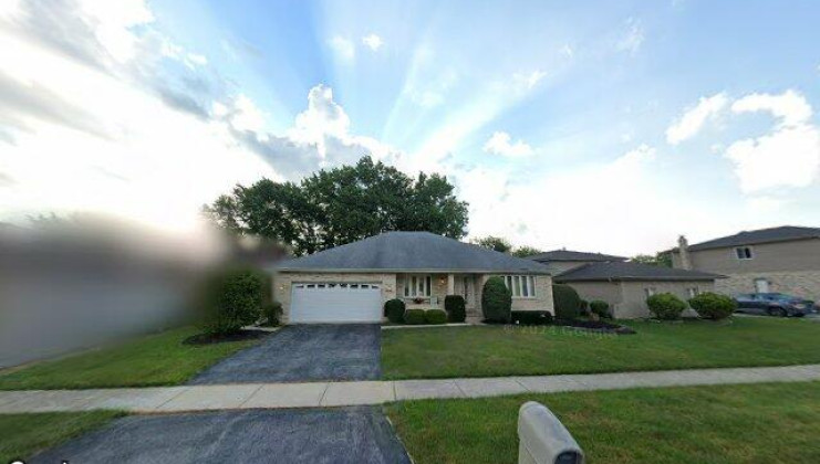 18819 maple ave, country club hills, il 60478