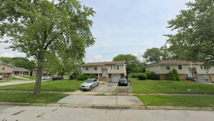 17013 elm dr, hazel crest, il 60429