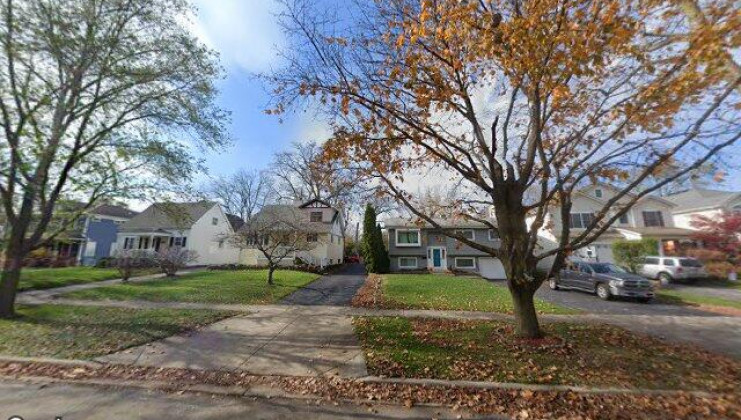 21 w walnut #240, glen ellyn, il 60137