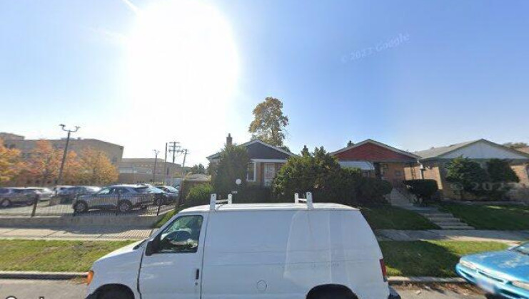 2251 e 92nd pl, chicago, il 60617