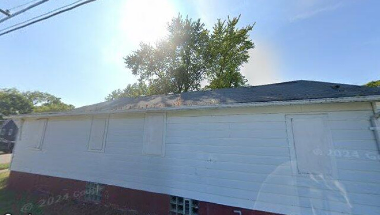 1443 elizabeth ave, north chicago, il 60064