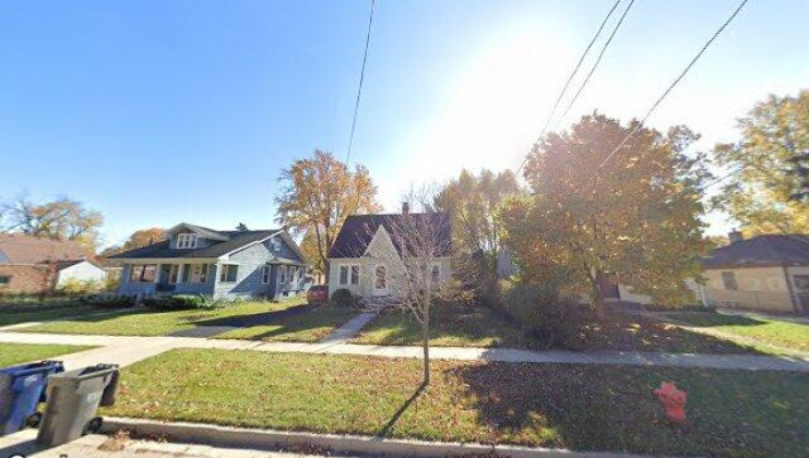 869 shuler st, elgin, il 60123