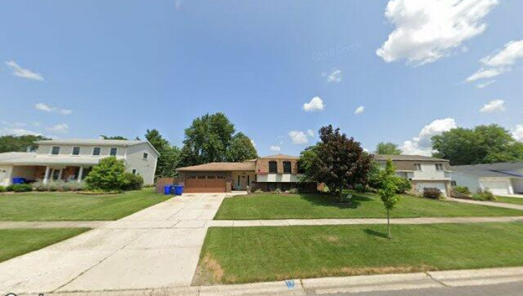 1255 briarcliffe blvd, wheaton, il 60187