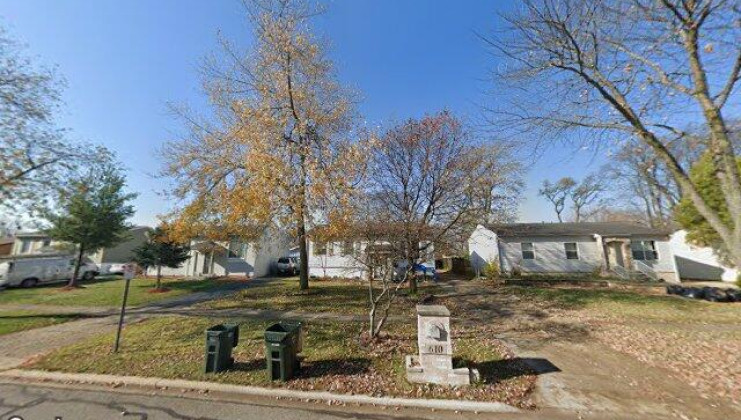 610 kenwood ave, west chicago, il 60185