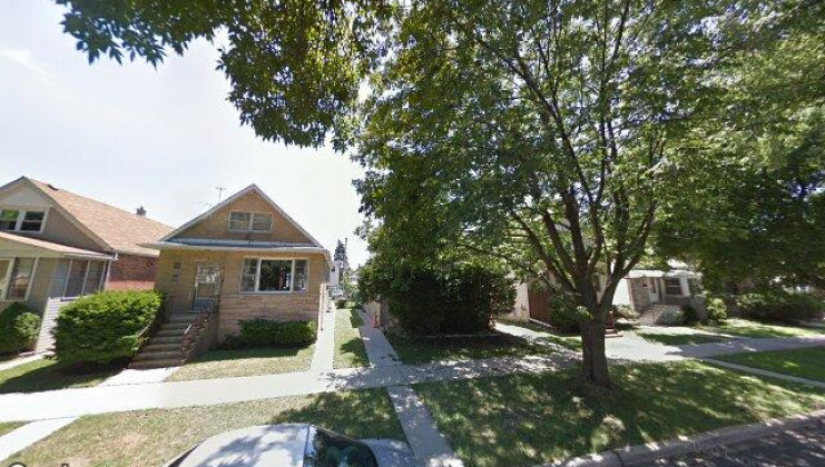 4851 w waveland ave, chicago, il 60641