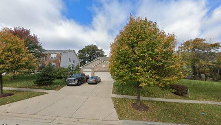 108 nettle ln, elgin, il 60107