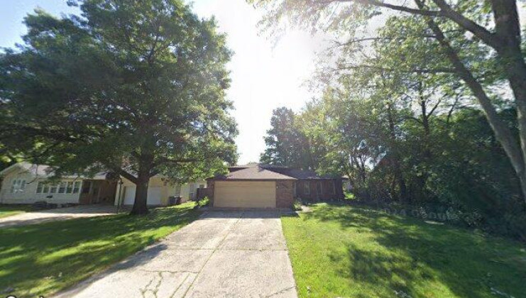 18341 poplar ave, homewood, il 60430