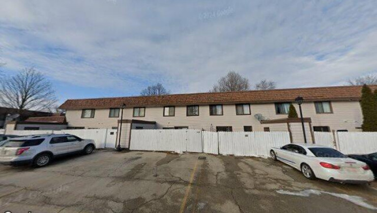 1117 court b, hanover park, il 60133