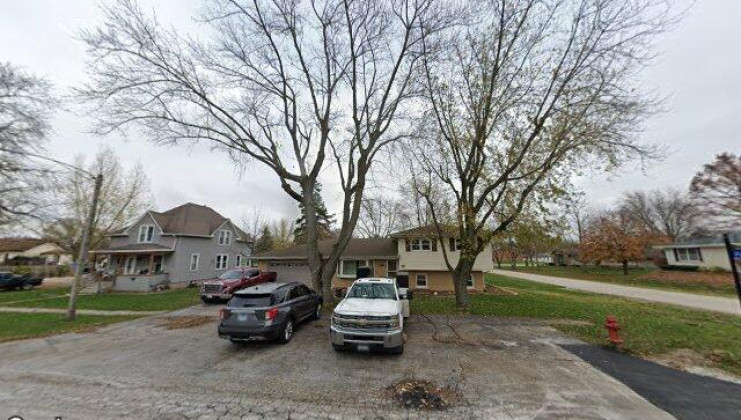 425 maxwell sst, beecher, il 60401