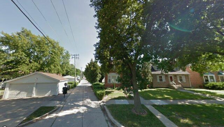 3910 monroe st, bellwood, il 60104