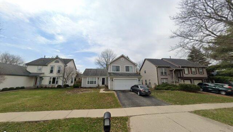 1129 clover hill ln, elgin, il 60120
