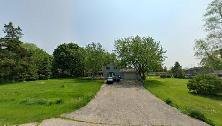 1009 north road, fox river grove, il 60021