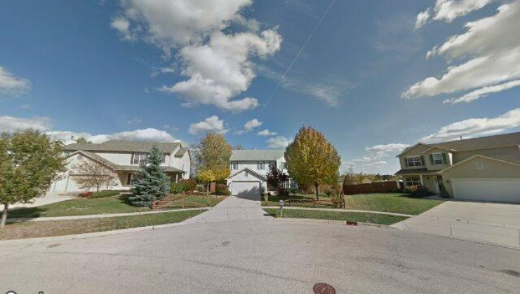 1731 redwood ln, mchenry, il 60051