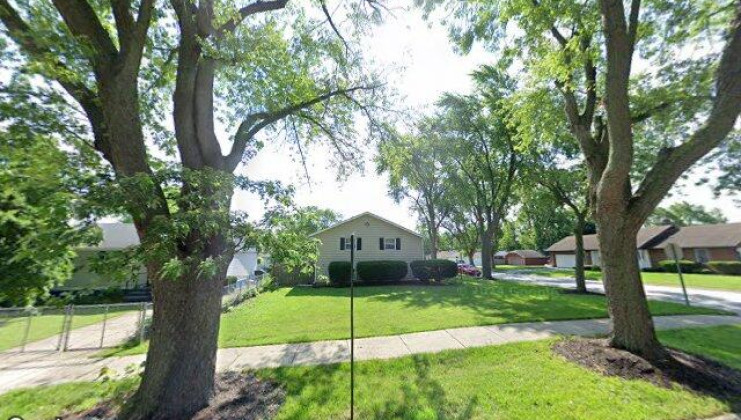 2119 joanna ave, zion, il 60099