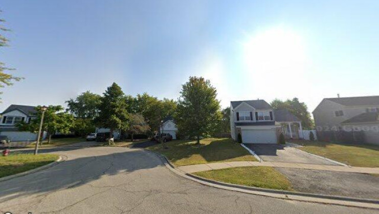 2307 n aster ct, round lake beach, il 60073