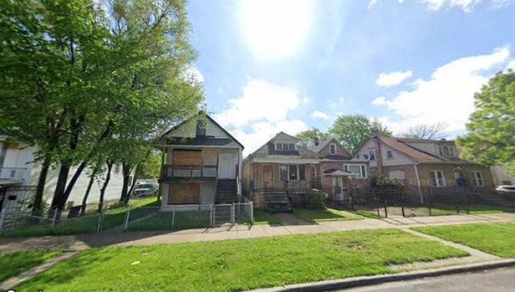 8537 s kingston ave, chicago, il 60617