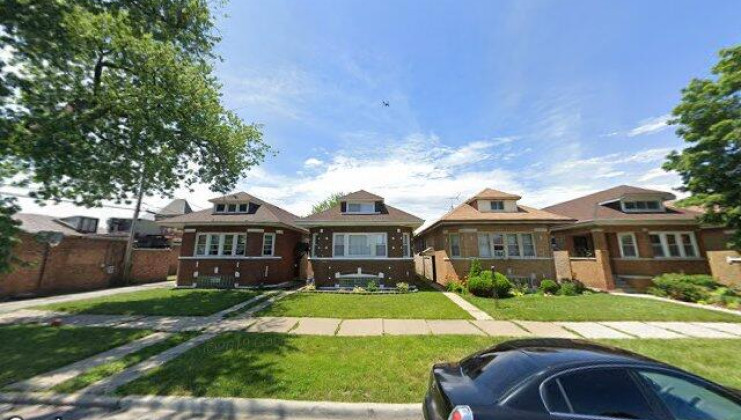 9440 s elizabeth st, chicago, il 60620