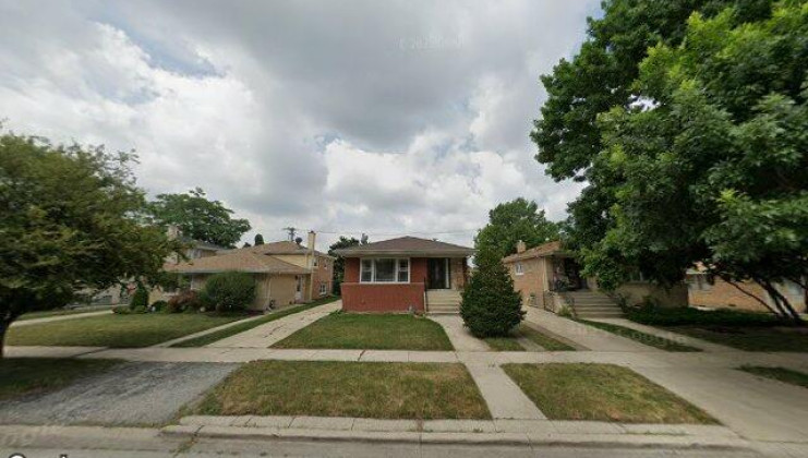 9042 s troy ave, evergreen park, il 60805