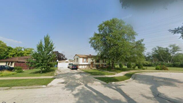 615 s michigan ave, addison, il 60101