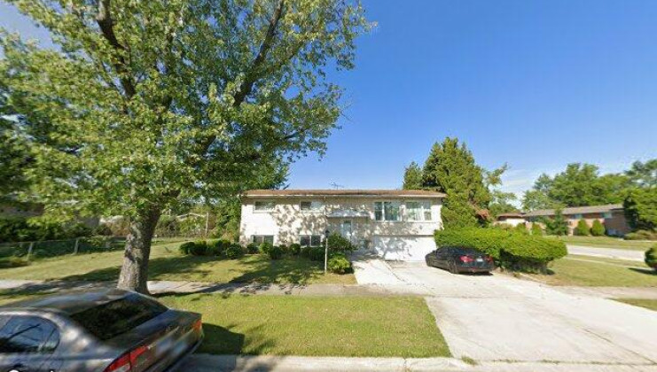7729 davis st, morton grove, il 60053