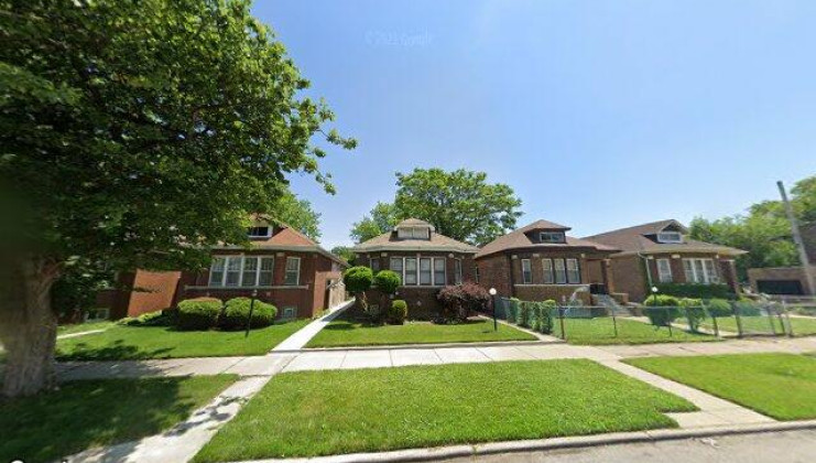 9037 s ada st, chicago, il 60620
