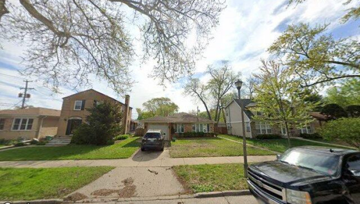 8735 hamlin ave, skokie, il 60076