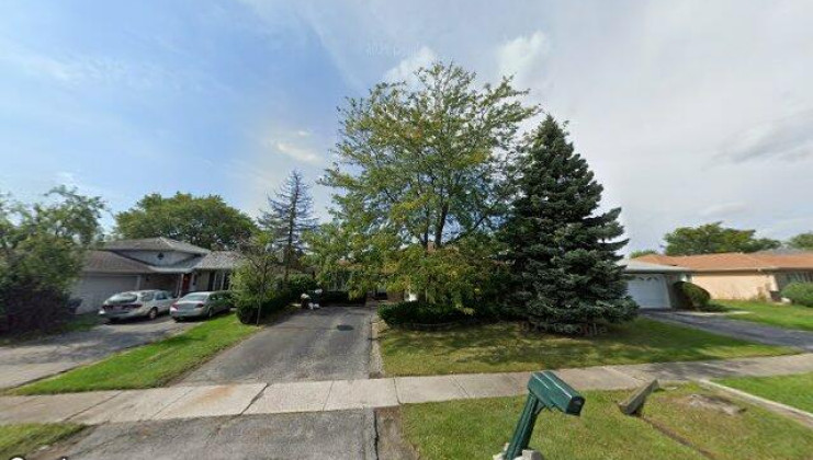 20124 redwood ave, lynwood, il 60411