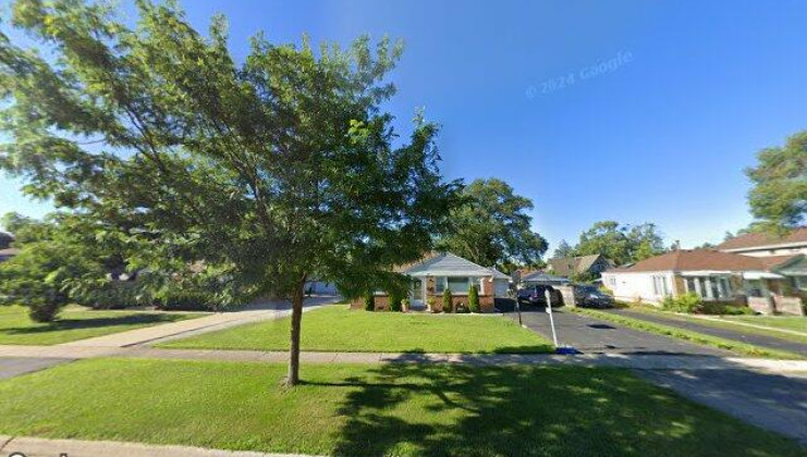 1966 laura ln, des plaines, il 60018