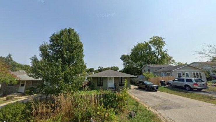 1221 barberry ln, round lake beach, il 60073
