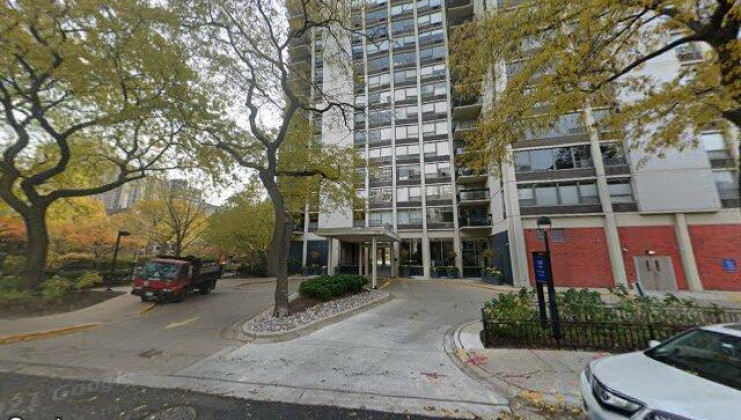1360 n sandburg ter apt 1212, chicago, il 60610