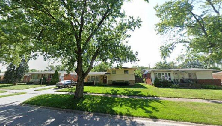 308 gay ct, glenwood, il 60425