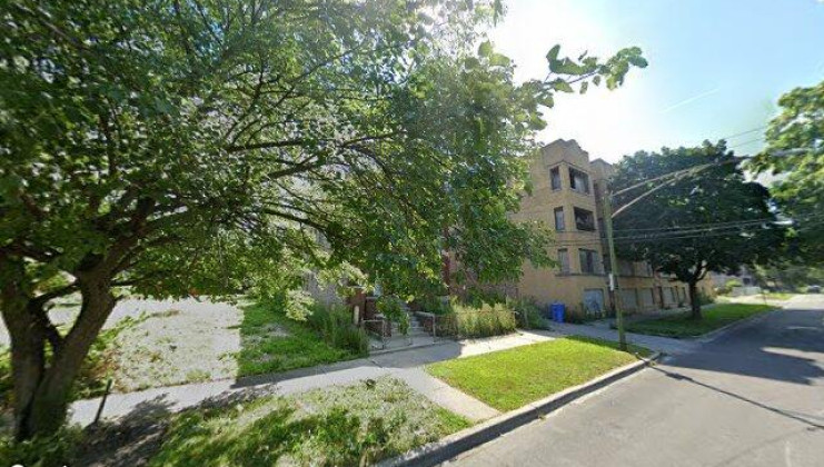 7043 s green st, chicago, il 60621